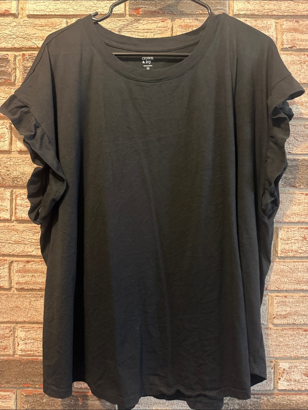 crown & ivy Black Short Sleeve Ruffle-Sleeve Tee